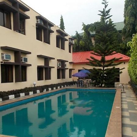 Room In Lodge - Ambience Hotels Abujahome For Leisure And Business Travellers Bagian luar foto