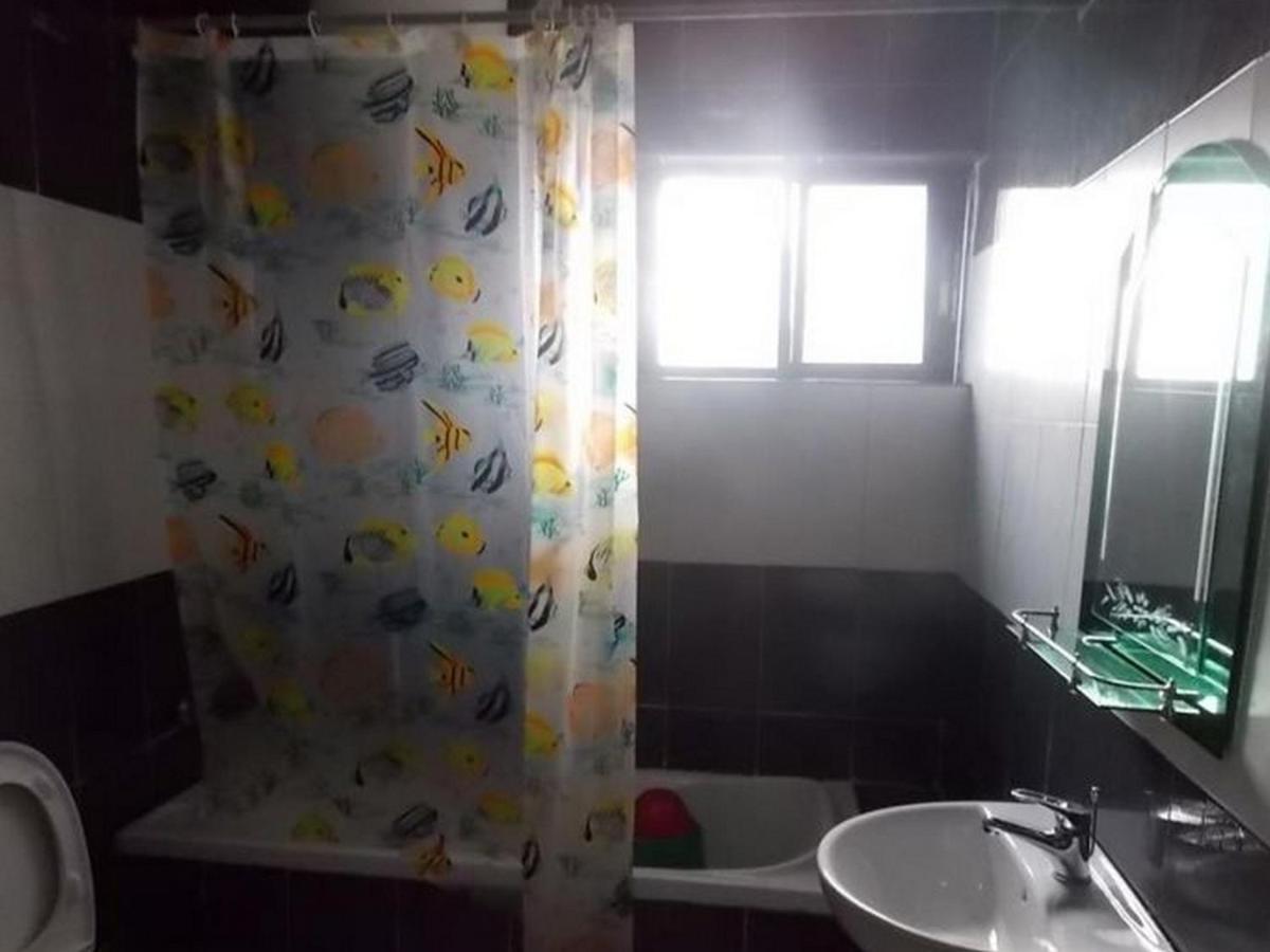 Room In Lodge - Ambience Hotels Abujahome For Leisure And Business Travellers Bagian luar foto