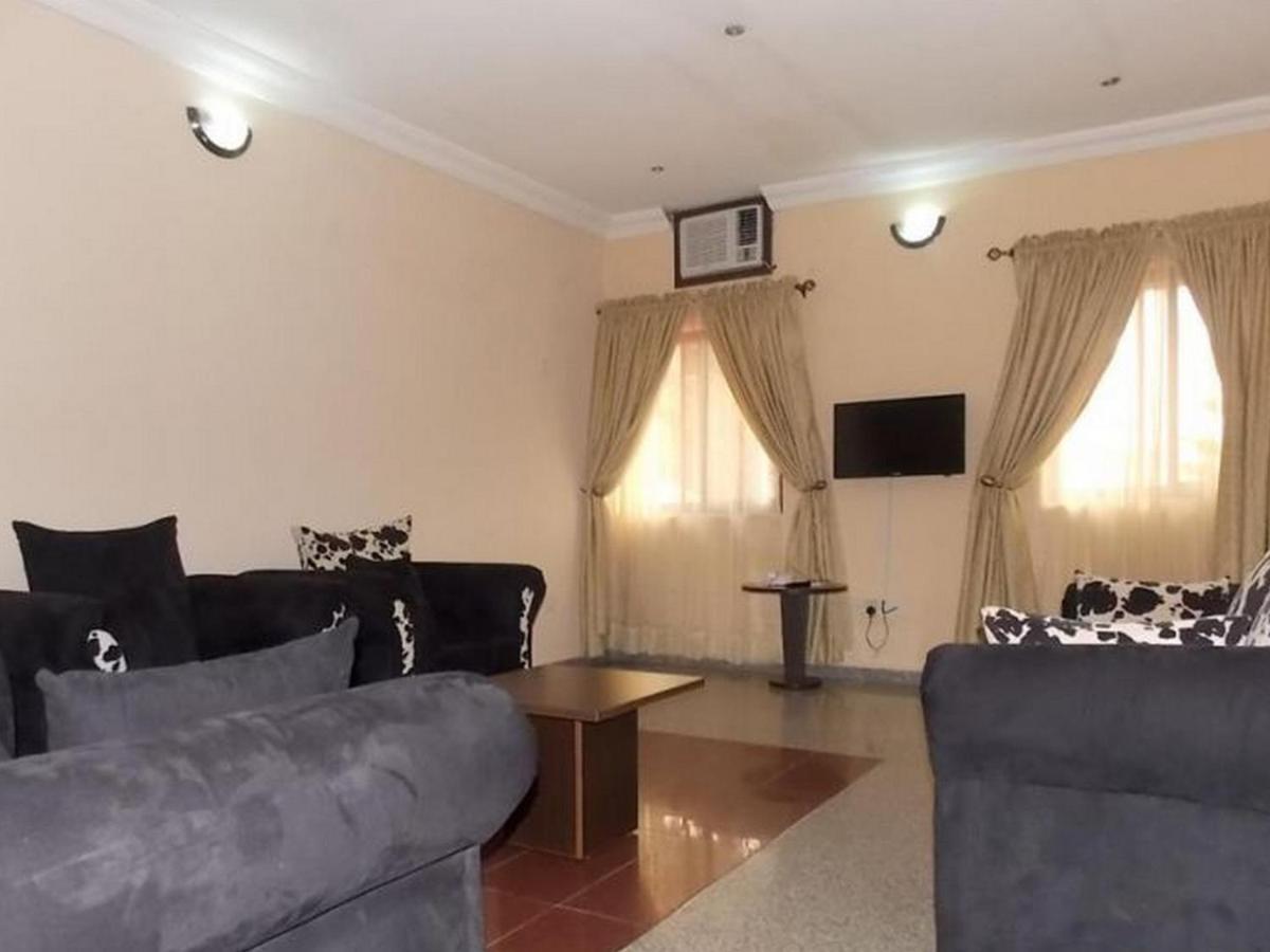 Room In Lodge - Ambience Hotels Abujahome For Leisure And Business Travellers Bagian luar foto